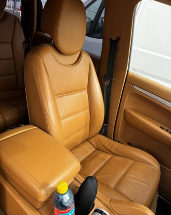 Porsche Cayenne cena 57999 przebieg: 176000, rok produkcji 2007 z Siechnice małe 172